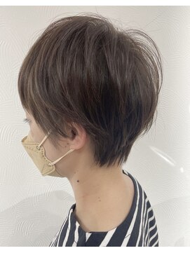 オウチ(outhi) ショートヘア
