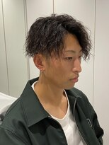 ドルクス 日本橋(Dorcus)&nbsp;ハードツイストスパイラル　センターパート　ドトール前