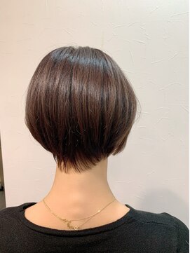 ルッソ チアロ(Lusso chiaro) ショートボブ×アッシュカラー/30代40代50代