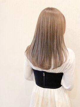 ベル(VELU) ロングスタイル　ミルクティーベージュ