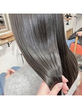 ヘアメイク アンフィ(amphi) ～Aujua美髪～艶髪グレージュ..~*＊.