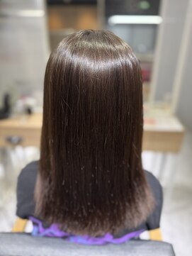 タミーズ 金山(Tummy's) 美髪改善ストレート