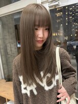 ウェウェ(wewe)&nbsp;ブリーチなしダブルカラーくすみオリーブベージュ×レイヤー