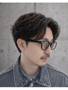 サンキスビューティースタジオ 千葉中央(Sunkissed beauty studio)の写真/【カット＋眉カット￥6,000】ミリ単位の技術で清潔感を底上げ。細部まで隙のない理想の男前スタイルへ