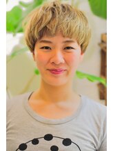 フリーズ(Free z) emii （エミー）