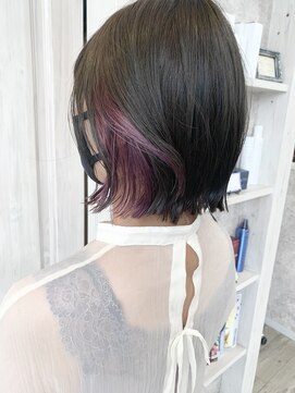 キャアリー(Caary) 福山市美容室Caary 切りっぱなしボブ ボルドーインナーカラー