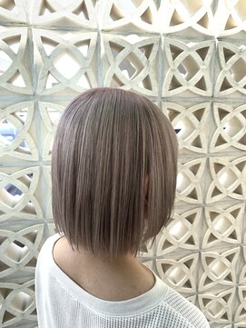 ワクヘアー(WaKu hair) ぶつ切りボブ×ミルクティアッシュ