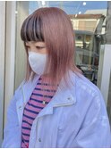 前髪インナー×ピンクベージュ