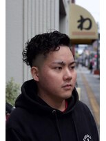 キングスマントーキョー 立川北口店(KINGSMAN TOKYO) アップバング / ツーブロック / スキンフェード 【立川】