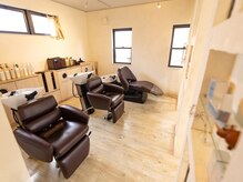 ヘア サロン ニコル(Hair Salon Nicol)の雰囲気（座り心地の良いシャンプー台でゆったりと）