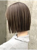 栄ハイライト透明感耳掛けボブスタイル