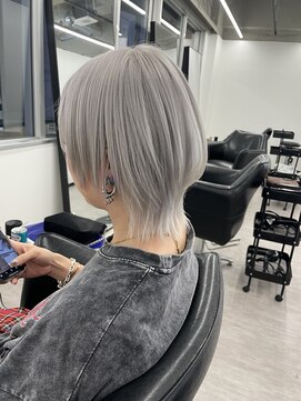 バズ サッポロ バイ フィーネ(BuzZ sapporo by Fi-Ne) ホワイト透明感シルバー