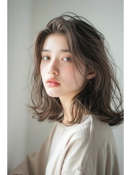 ルアナ(Luana) ニュアンスベージュカラー