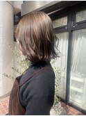 スモークベージュカラー