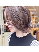 マウロア(MAULOA)&nbsp;"頬骨バング 明るめグレージュカラー"ayumi