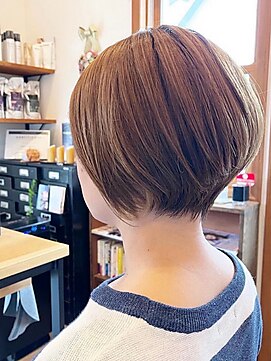 カシア cassia hair dressing salon 【cassia】アースカラー×マッシュボブ　[30代40代50代]