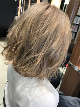 アミックス リツリン コウエン AMIX RITSURIN PARKの写真/「トレンド」×「似合わせ」カラーで希望の髪色を実現します！インナーカラーやハイライトが人気♪