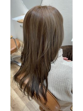 ヘアポケット スタイル店(HAIR POCKET) グレーのエンドカラー
