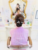 美容室 ティンカーベル&nbsp;シニヨンヘア