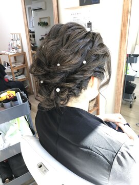 ロカット サロン(Roquat Salon) ゆるふわなみなみウェーブアレンジ【ヘアセット　立川南/立川】
