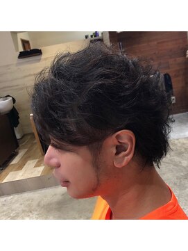 ルナアトリエ(runa atelier) ふわふわくせっ毛ショート