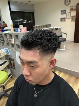 スウェル 千葉店(Swell) メンズツイストパーマスパイラルパーマフェード[船橋]