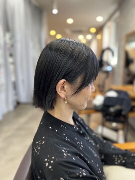 ヴィサージュ クラール(VISAGE klar) ハイライトで鮮やかに!外ハネボブ