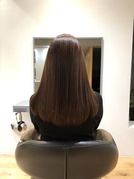 ヒクルーム(HIQU ROOM)の写真/乾かすだけでまとまる髪質改善で、毎朝のスタイリングも楽になる♪自分史上1番の美髪へ導きます。