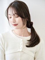 ローネス(LONESS)&nbsp;上品なくすみベージュと結んでも可愛い顔周りレイヤー◎