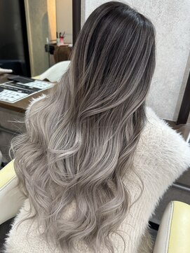 ルーゼン(LUXEN) 【LUXEN】ホワイトグレーバレイヤージュ