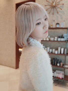 ピークアブー 原宿ハラカド(PEEK-A-BOO) ホワイトブロンド/ホワイトカラー/ホワイトブロンドボブ/金髪