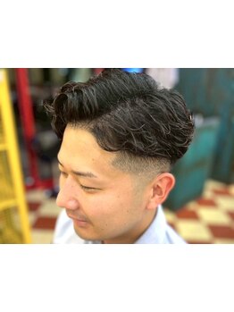 【ビジネスシーンに絶対的安定感】清潔感ある身嗜み～大人のお洒落まで一発でキマる<理容室><メンズカット>