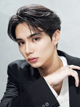 セリ(ceri) スパイキーカルマパーマ リバースヘア