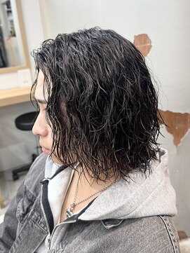 アイトーキョーリタ 渋谷(AI TOKYO Rita) ロングサーフカールツイストスパイラルパーマテーパーフェード