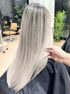 ヌエン 渋谷(NU/EN) バレイヤージュカラー/アッシュグレー/ハイライト/グレージュ/春