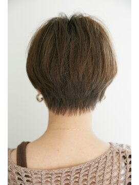 フィガロ アヴェダ(FIGARO AVEDA) 小顔ミニーショート