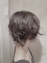 ココンフワット(coconfwat) ウルフミディアム無造作ケアパーマ