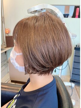 エイチヘア(h hair) 【hhair四条大宮】前下がりショートボブ