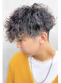 金メッシュ×波巻きパーマ