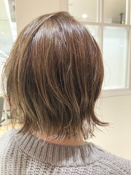 シャンプーボーイ 外ハネボブ