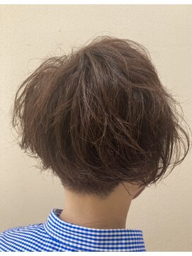 シャンプーボーイ ゆるふわショート
