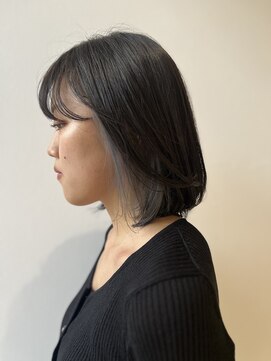 キルト(kilto.) インナーカラー×ブルーグレー×ブラック×ボブ10代20代30代40代