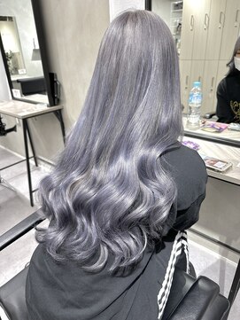 アルマバイロサ(ALMA by ROSA) ブルーシルバー×シールエクステ/担当rui