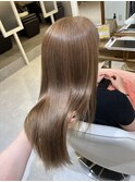 ミルクティーベージュ