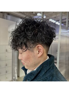 ウィールールピヴォクロス(WE RULE pivot cross) 前下がりツイスパ