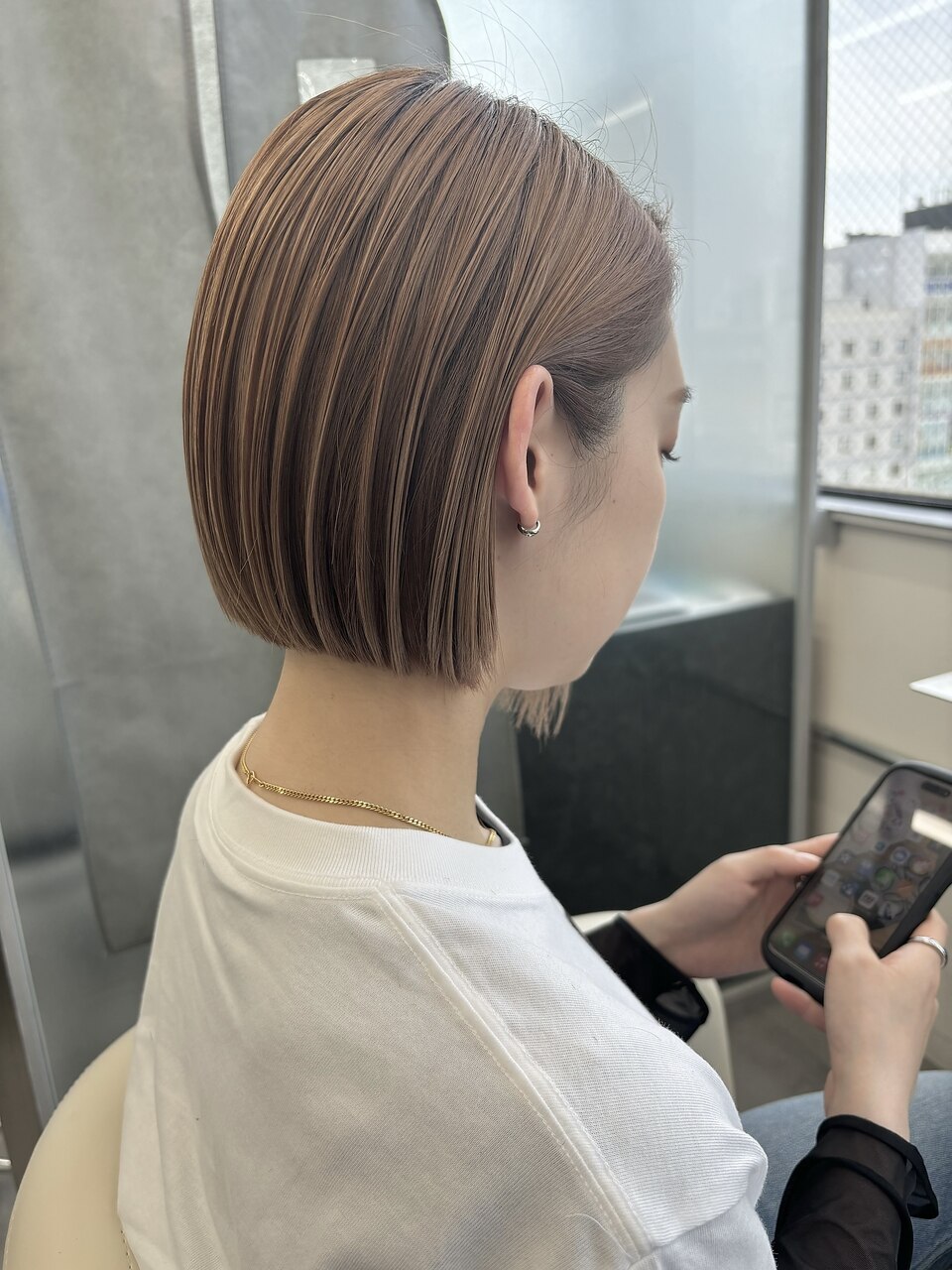 ハイトーンぱつっとボブ♪酸性縮毛矯正ストレートパーマ