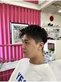 短髪ツーブロック