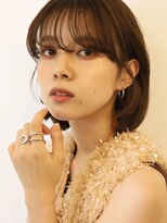 アース 三木店(HAIR & MAKE EARTH) 20代30代大人可愛い艶感グレージュ切りっぱなしショート