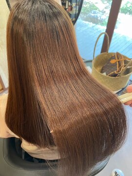 穀雨(Kokuu) 大人シアーベージュミニウルフボブミディアムレイヤー