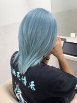 サロウィン 那覇店(SALOWIN)&nbsp;黒髪からの2ブリーチの水色カラー